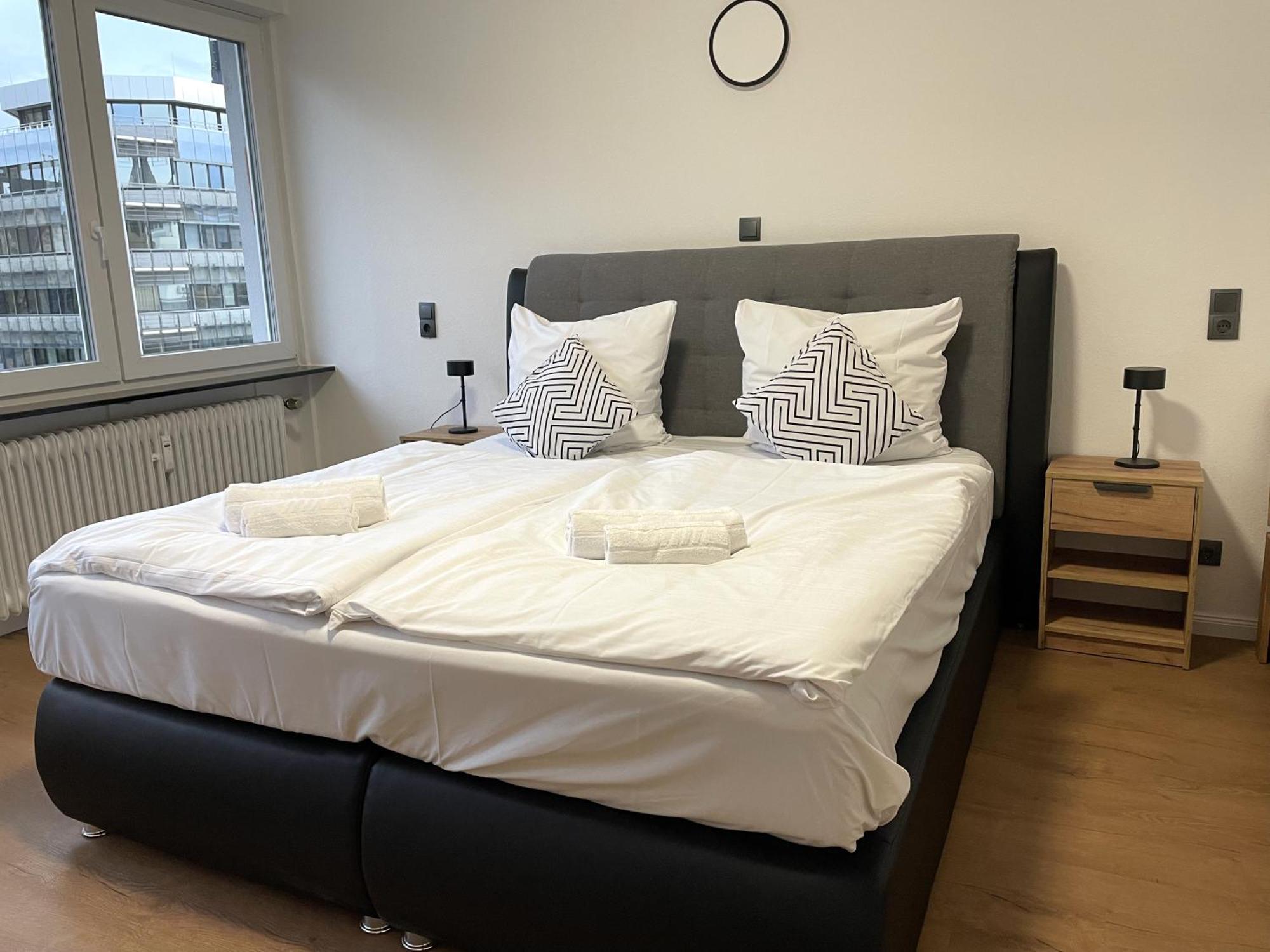 Urbansuites - Stylish Apartments I Koblenz Center I Kitchen I Up To 115M2 Eksteriør billede