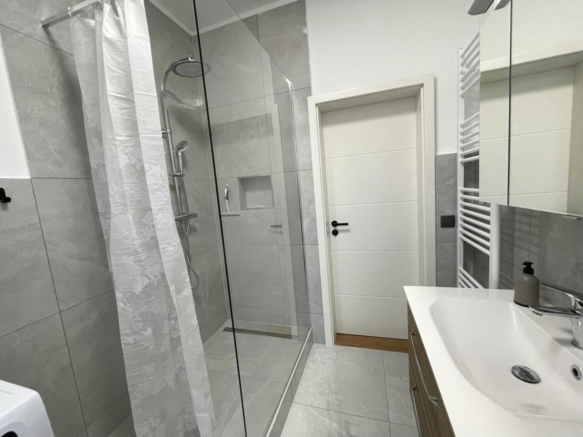 Urbansuites - Stylish Apartments I Koblenz Center I Kitchen I Up To 115M2 Eksteriør billede